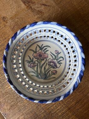 Vintage Porcelain Chinese Lattice Bowl